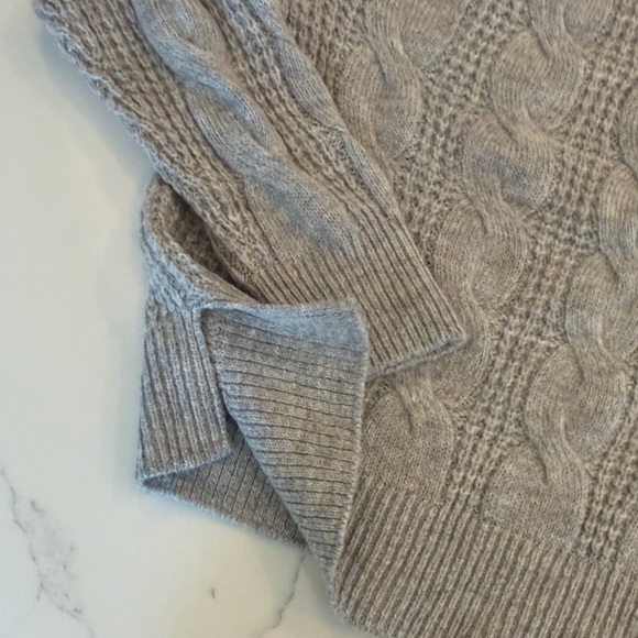 J.Crew Women Sz M Gray Chunky Cable Knit Mockneck Sweater Alpaca AE011 Fisherman - Picture 4 of 6